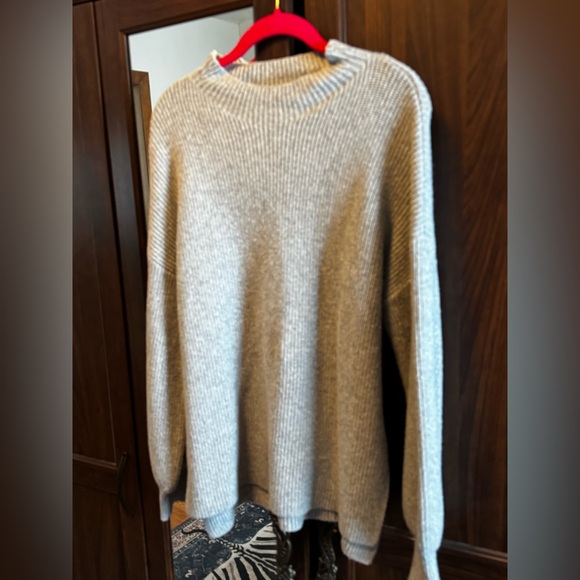 Women’s Gap Mock neck Sweater - Picture 6 of 8